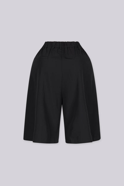 Copenhagen Pleated Bermuda Shorts